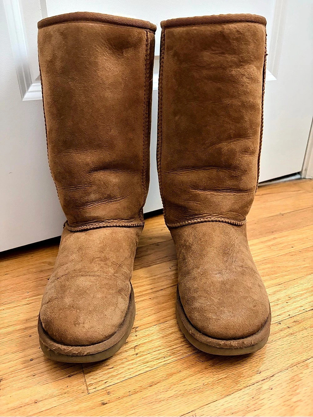 UGG Classic Tall Boot Suede Boots in Brown US 7